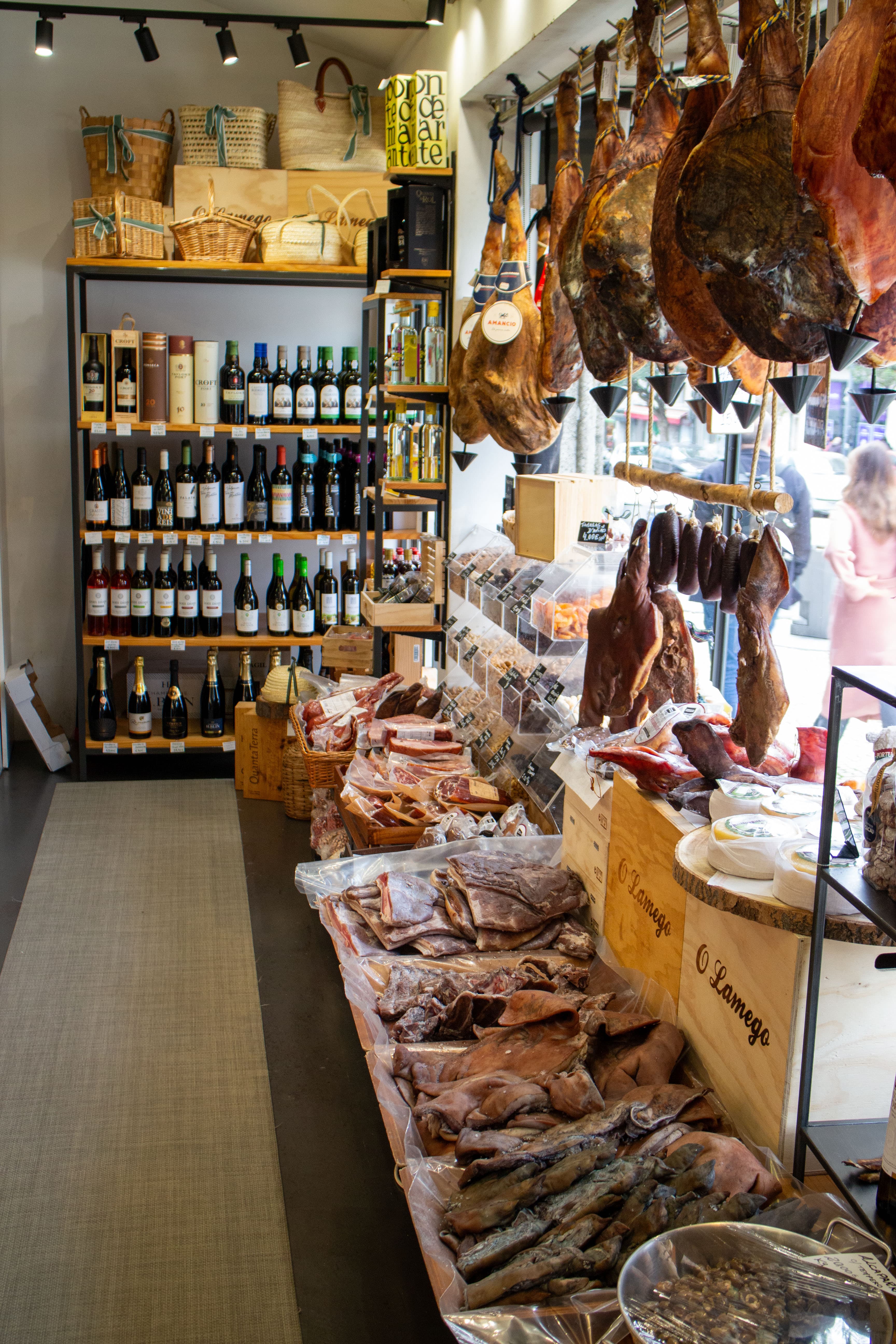 Interior da loja O Lamego